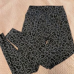 Kamo fitness leopard print no front seam legging